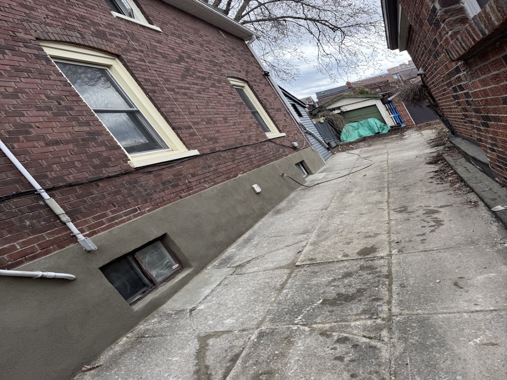 TORONTO PARGING -EURO CONSTRUCTION LTD.